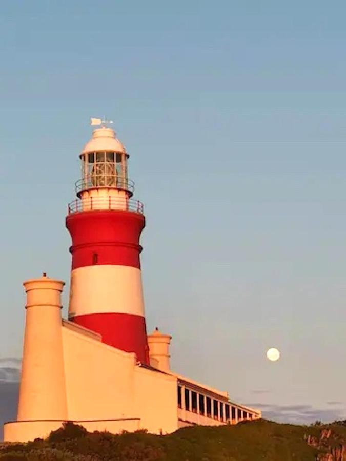 Dee'S Place Hotel Agulhas Luaran gambar
