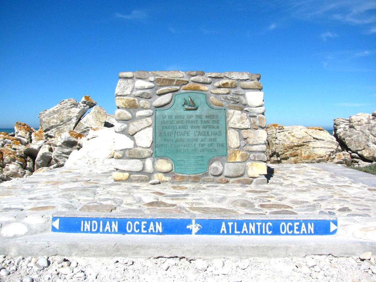 Dee'S Place Hotel Agulhas Luaran gambar